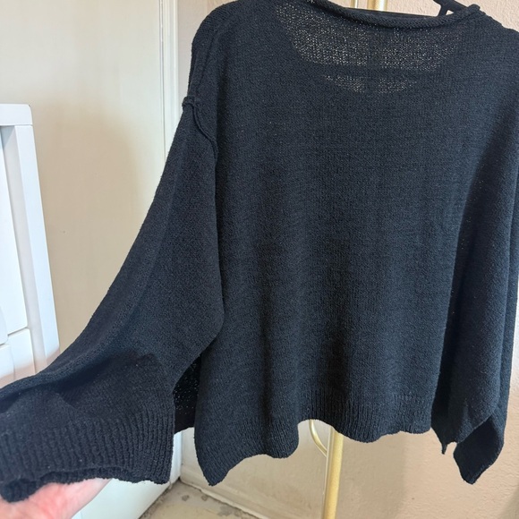 Wishlist Oversized Black Textured Lightweight Sweater Size S/M - Picture 7 of 13